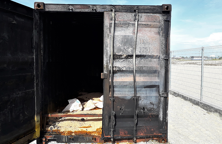 Safety verification and survey inspection of a heavy-lift crane hook.